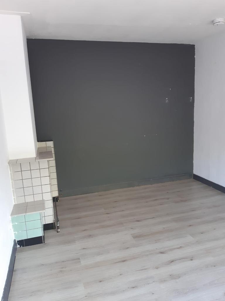 Bright student room with roof terrace in Zuilen - Image 3