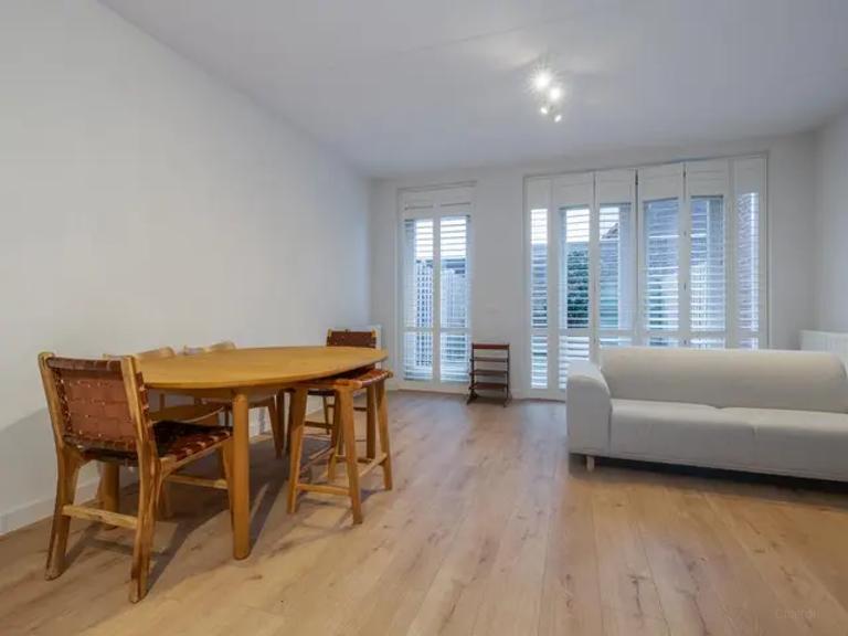 Gemeubileerd familiehuis met tuin en 3 kamers - Afbeelding 4