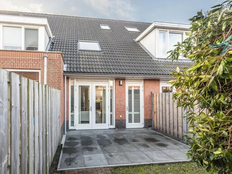Gemeubileerd familiehuis met tuin en 3 kamers - Afbeelding 18