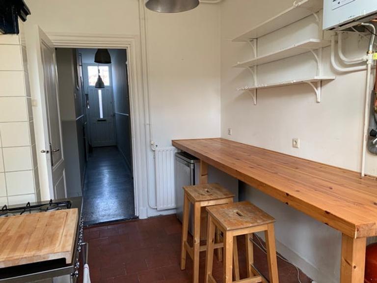 Benedenwoning met tuin vlak bij station - Afbeelding 10