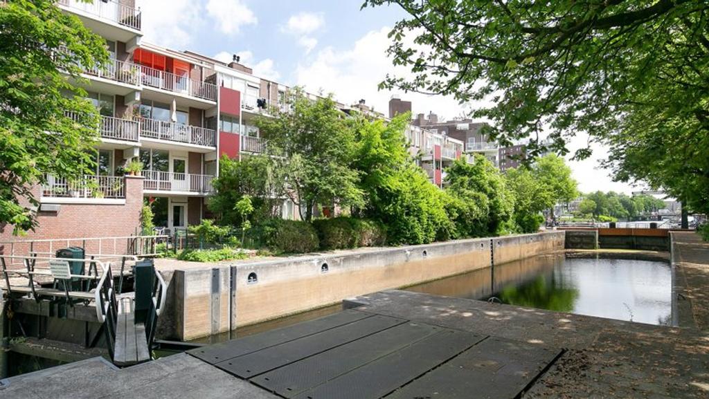 Zuidbalkon bij centrum en station - Afbeelding 3