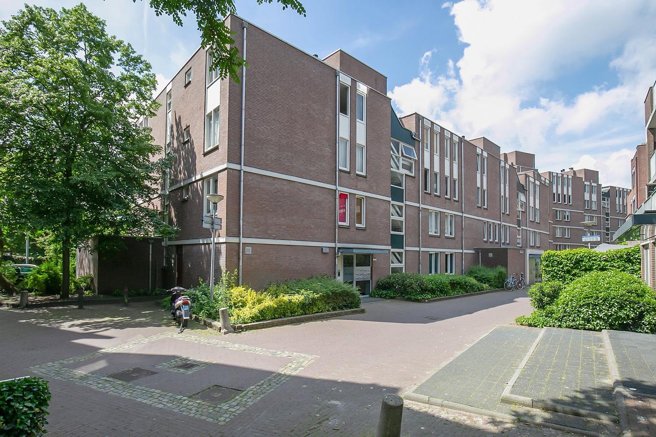 Zuidbalkon bij centrum en station - Afbeelding 8