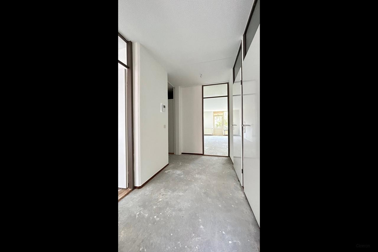 Zuidbalkon bij centrum en station - Afbeelding 10