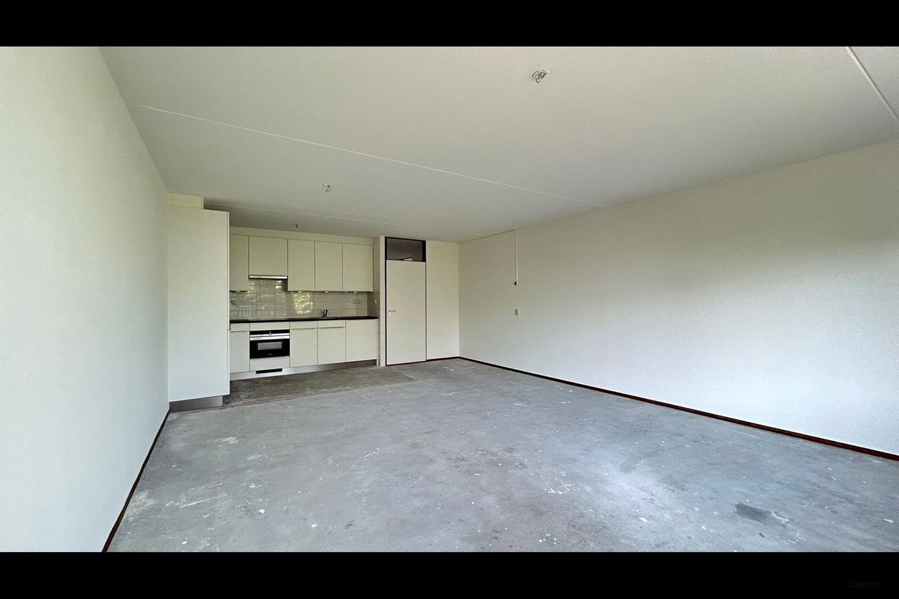 Zuidbalkon bij centrum en station - Afbeelding 14