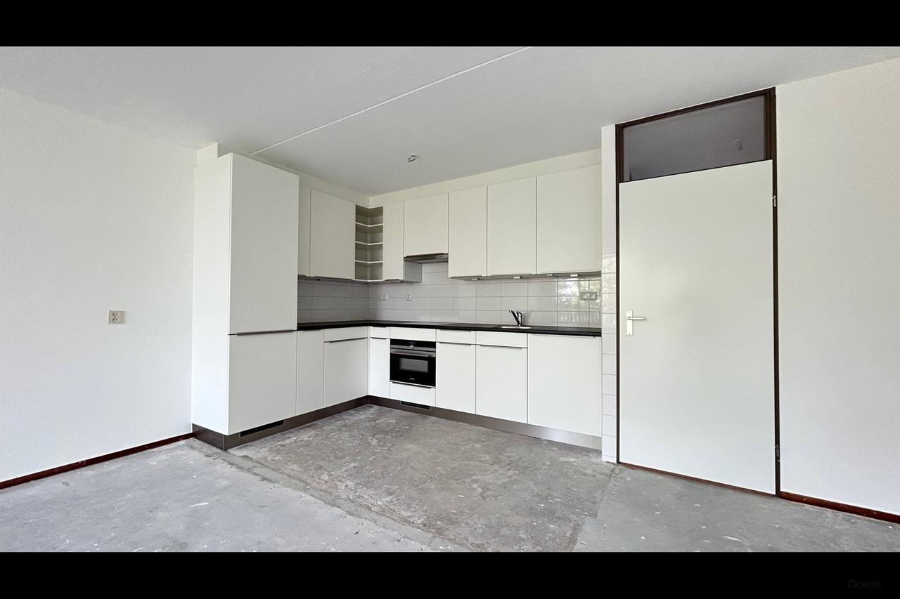 Zuidbalkon bij centrum en station - Afbeelding 16