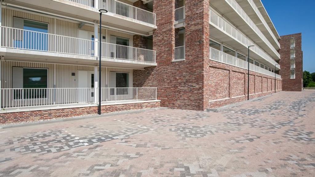 Gasloos 3-kamerappartement met balkon - Afbeelding 1