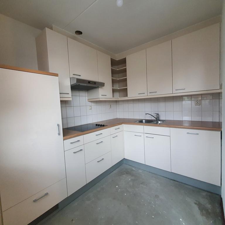 2-Bedroom Apartment with Balcony in Heerlen - Image 4