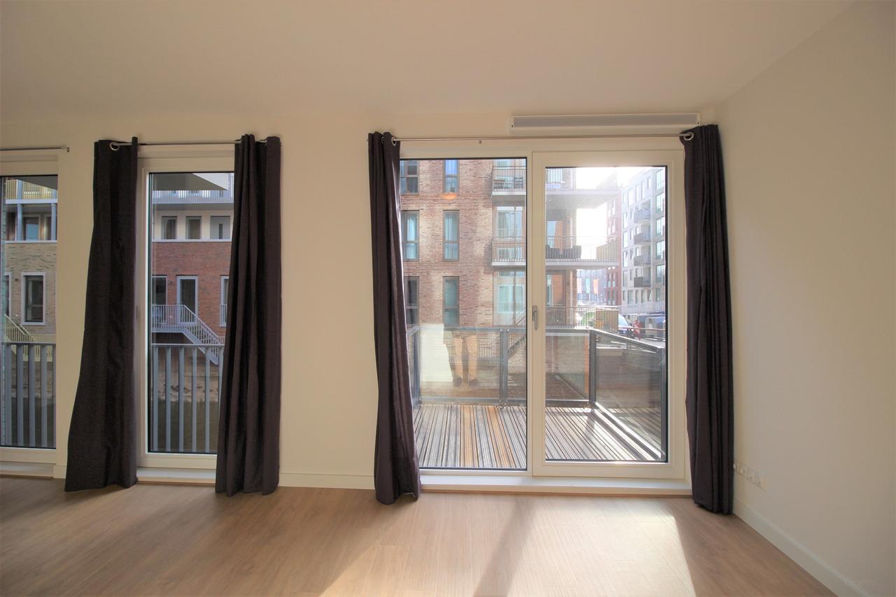 2-slaapkamerappartement met balkon in Holland Park - Afbeelding 5