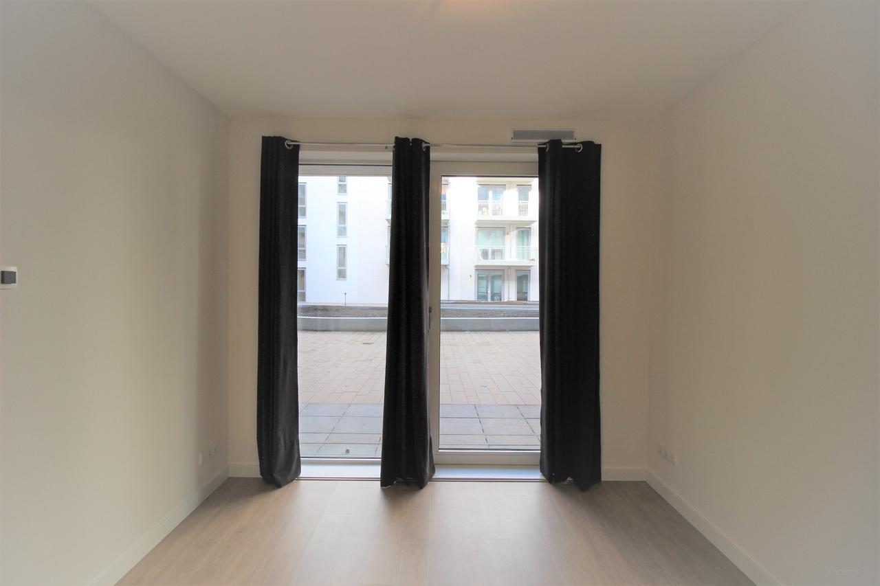2-slaapkamerappartement met balkon in Holland Park - Afbeelding 13