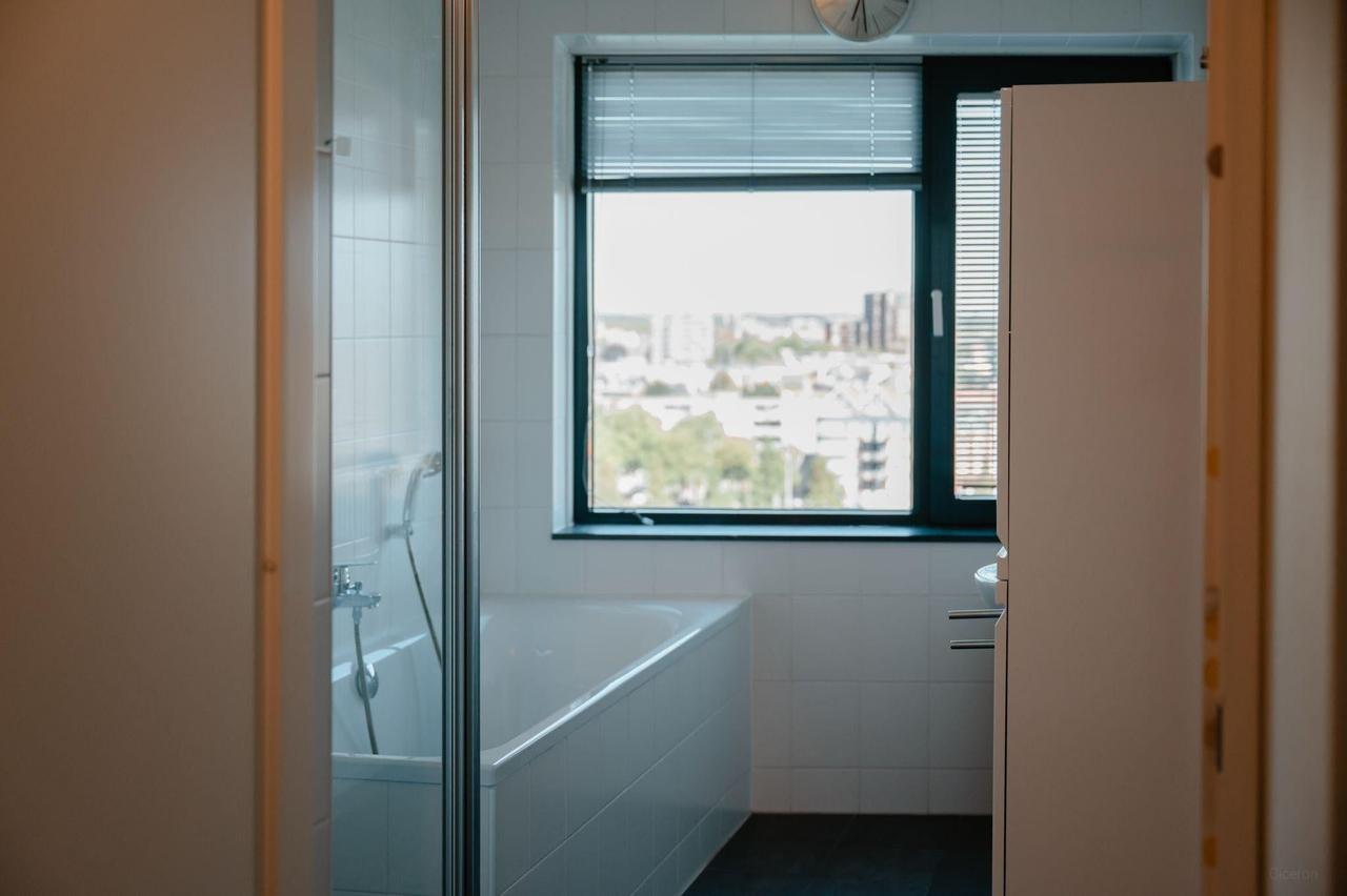 Per direct appartement aan de Lloydkade - Afbeelding 20