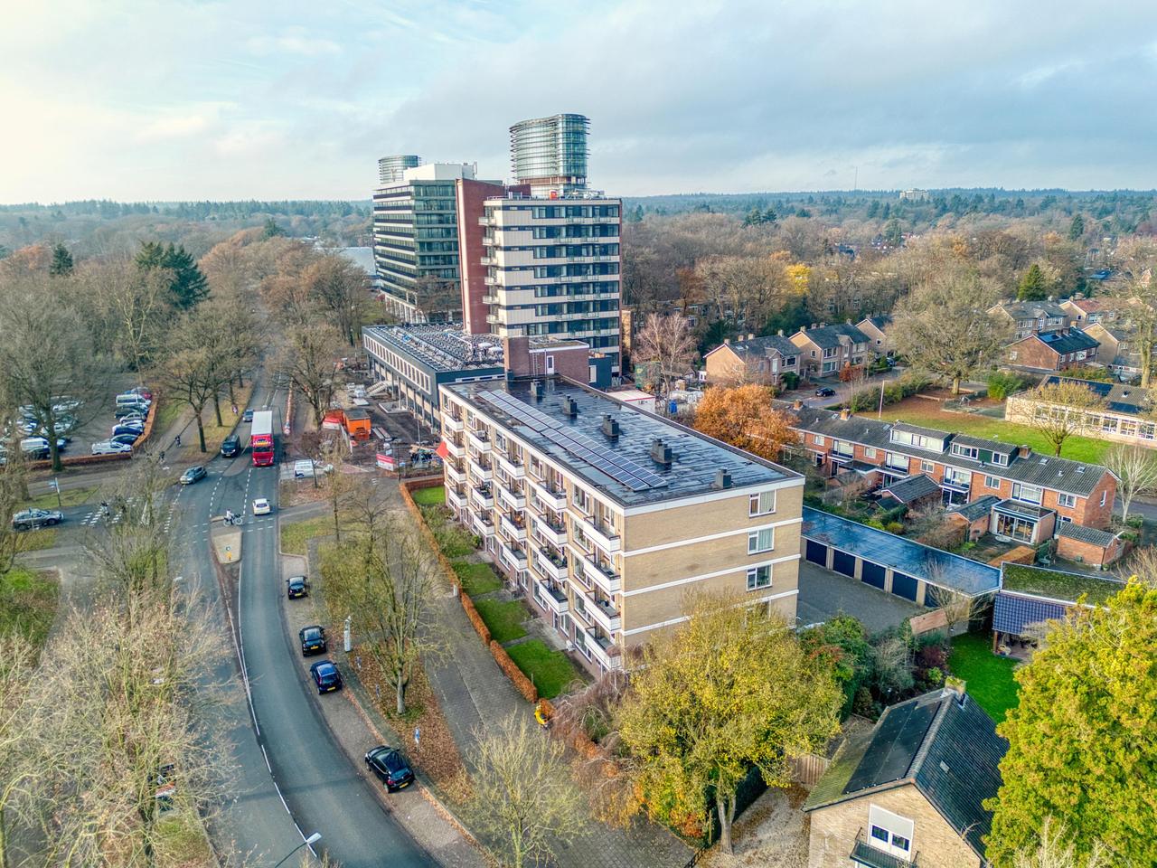 99 m² appartement met 3 slaapkamers en balkon - Afbeelding 1