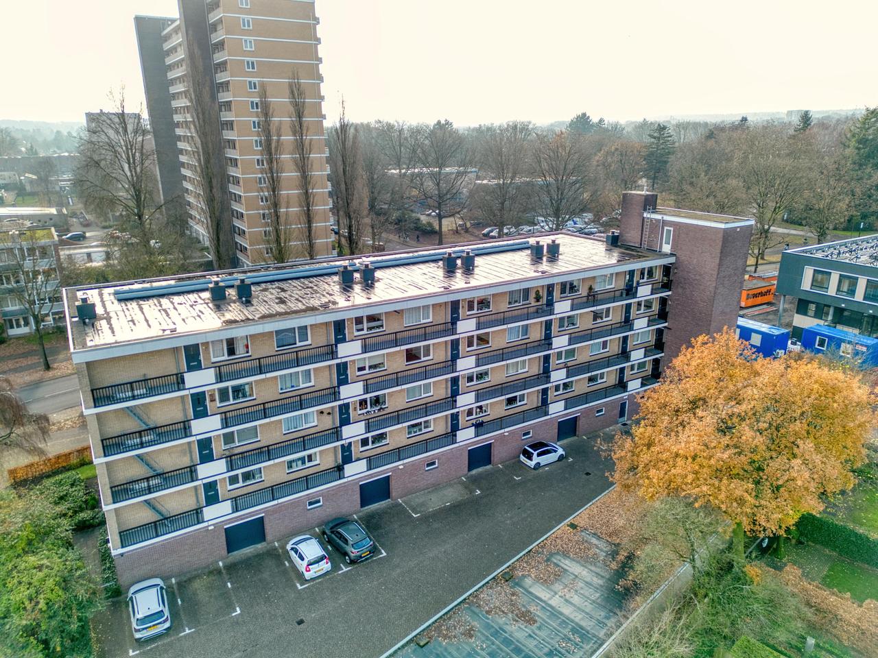 99 m² appartement met 3 slaapkamers en balkon - Afbeelding 3