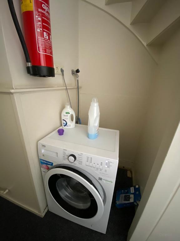 Studentenkamer met eigen keuken in Grunobuurt - Afbeelding 9