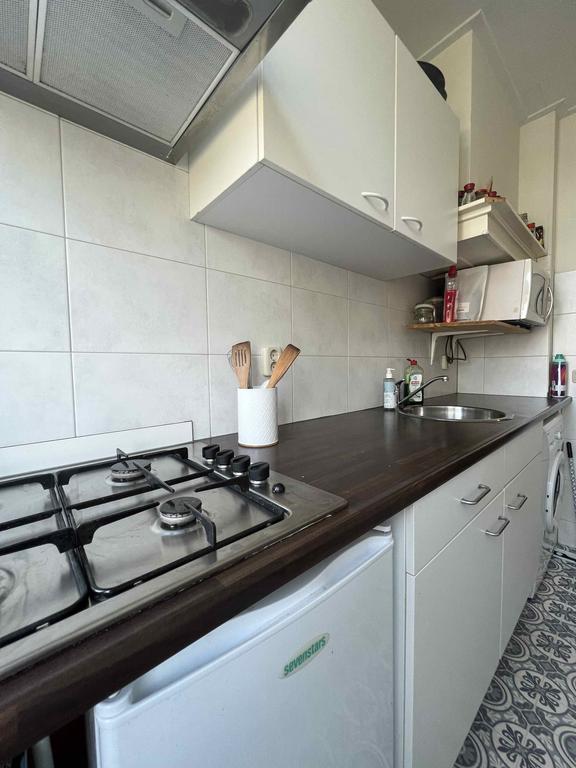 Kamer met wastafel en balkon in Groningen - Afbeelding 9