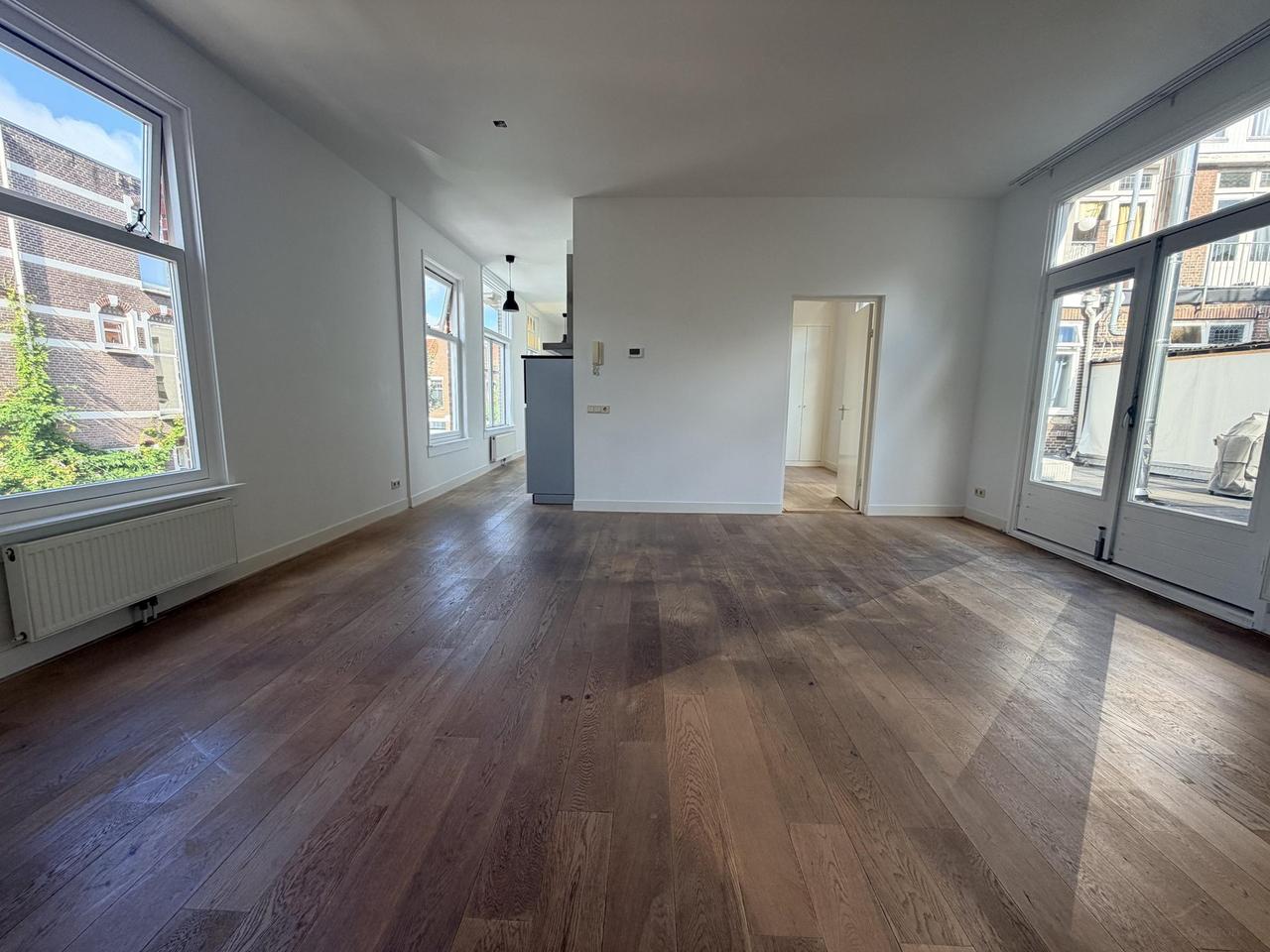 A+ apartment with 41 m² roof terrace in Utrecht - Image 8