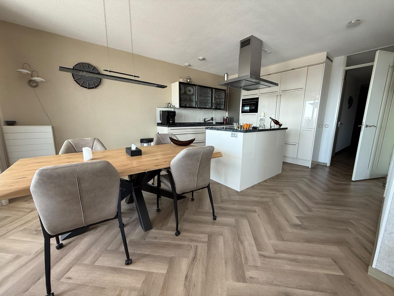 9e verdieping met balkon en uitzicht - Afbeelding 5