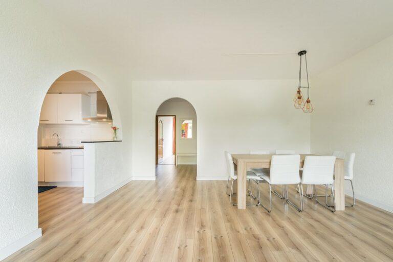 Licht 3-slaapkamerappartement met balkon - Afbeelding 9