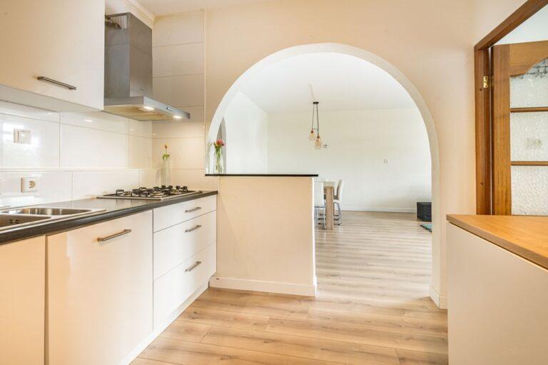 Licht 3-slaapkamerappartement met balkon - Afbeelding 11
