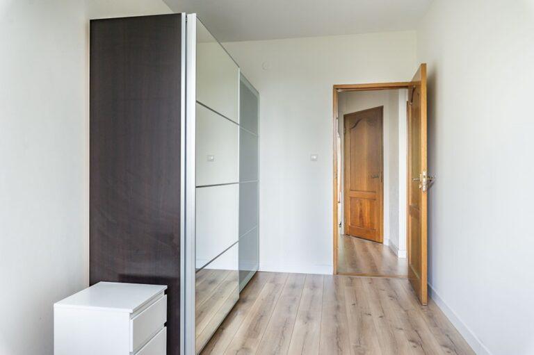 Licht 3-slaapkamerappartement met balkon - Afbeelding 16