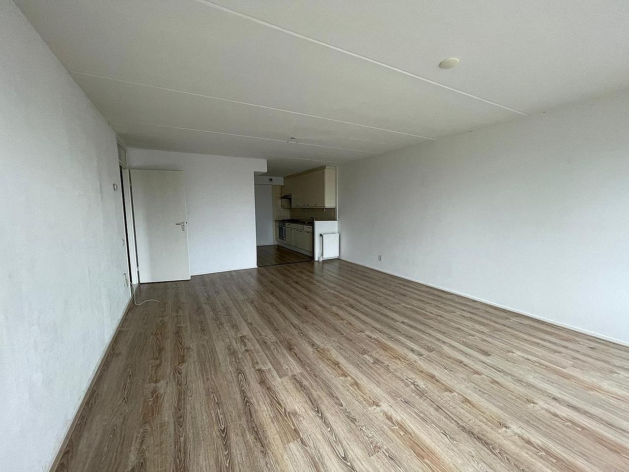 Licht 3-kamerappartement met balkon - Afbeelding 3