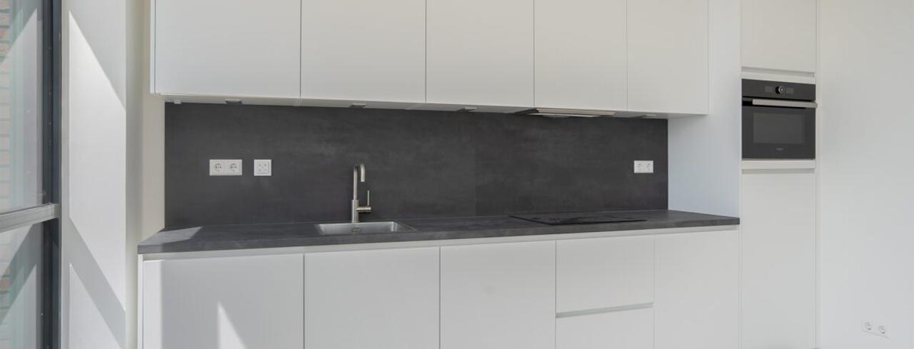 Uitzicht over het IJ in 3-kamerappartement - Afbeelding 8