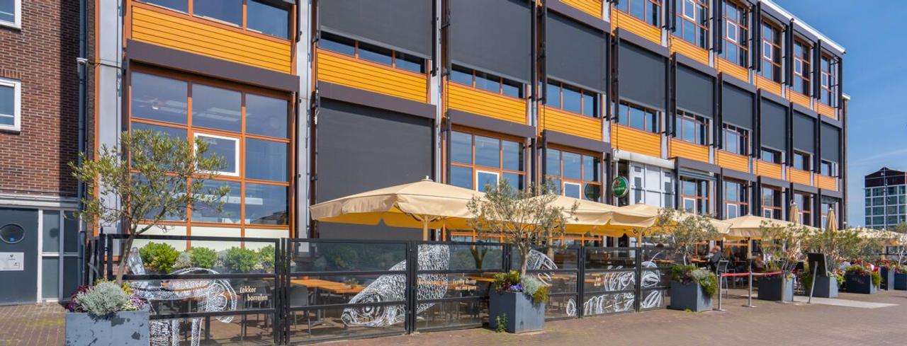 Uitzicht over het IJ in 3-kamerappartement - Afbeelding 21
