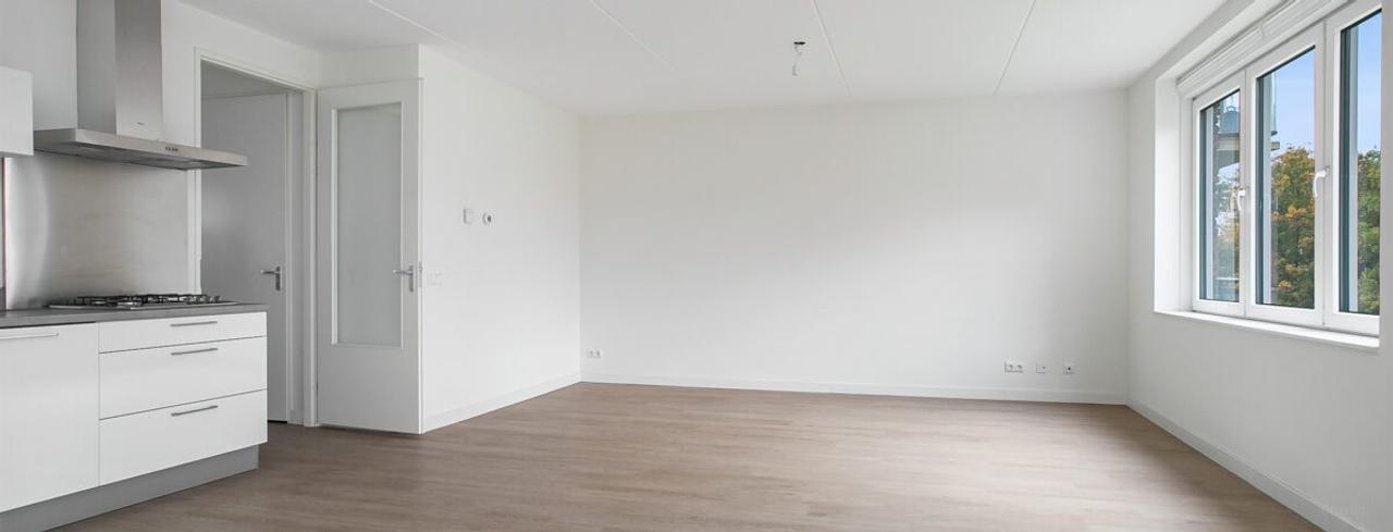 Quiet living with balcony in Huis Ter Heide - Image 5