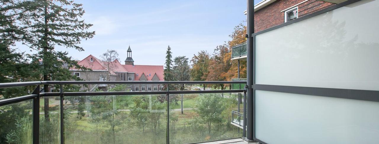 Quiet living with balcony in Huis Ter Heide - Image 14