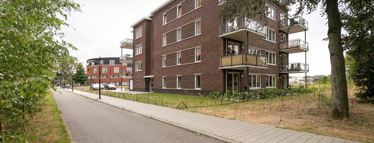 Quiet living with balcony in Huis Ter Heide - Image 15
