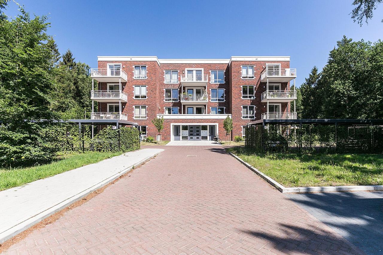 3-room apartment with terrace and parking - Image 12