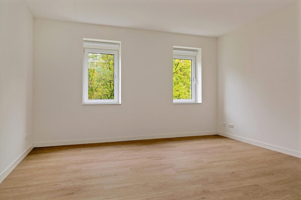 3-room apartment with terrace and parking - Image 17