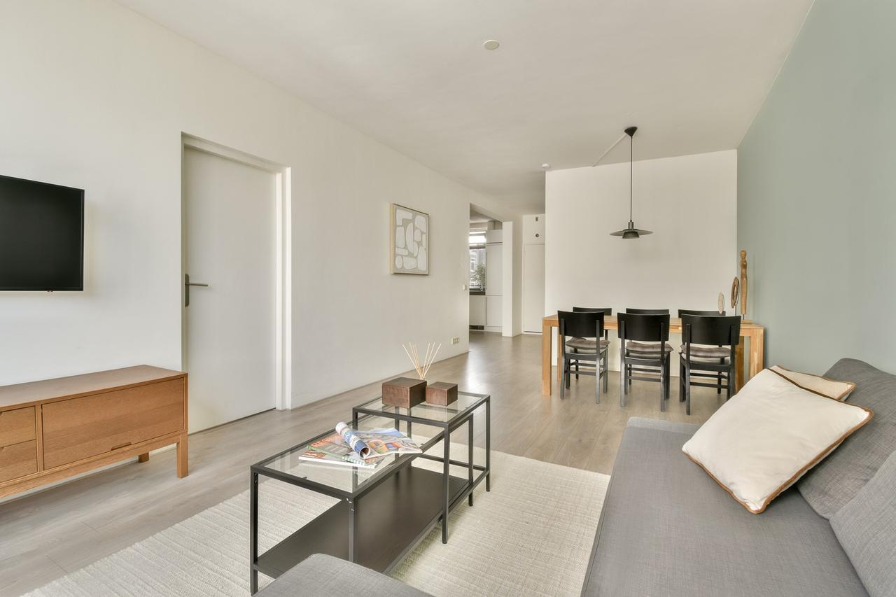 Comfortable Apartment on Waterlooplein - Image 2