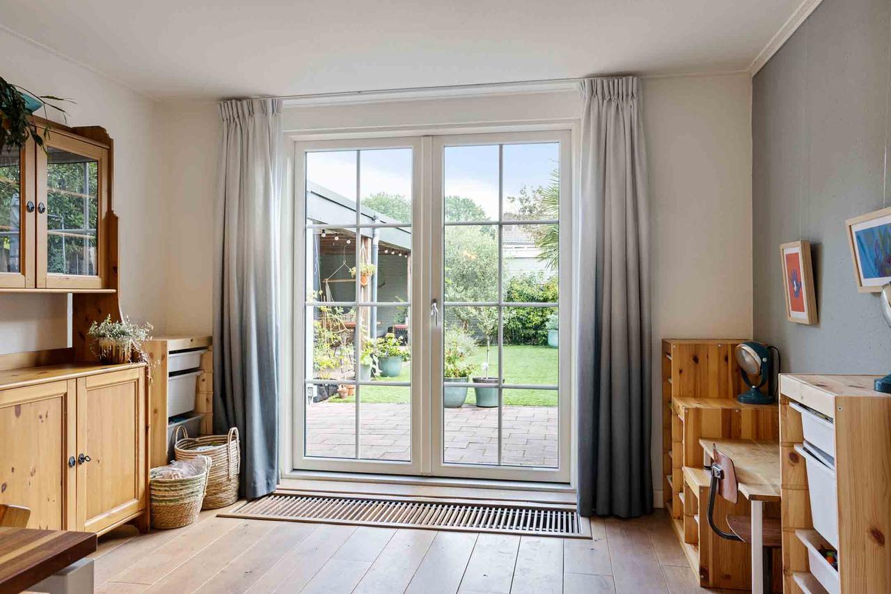 Corner house with 3 bedrooms and garage - Image 15