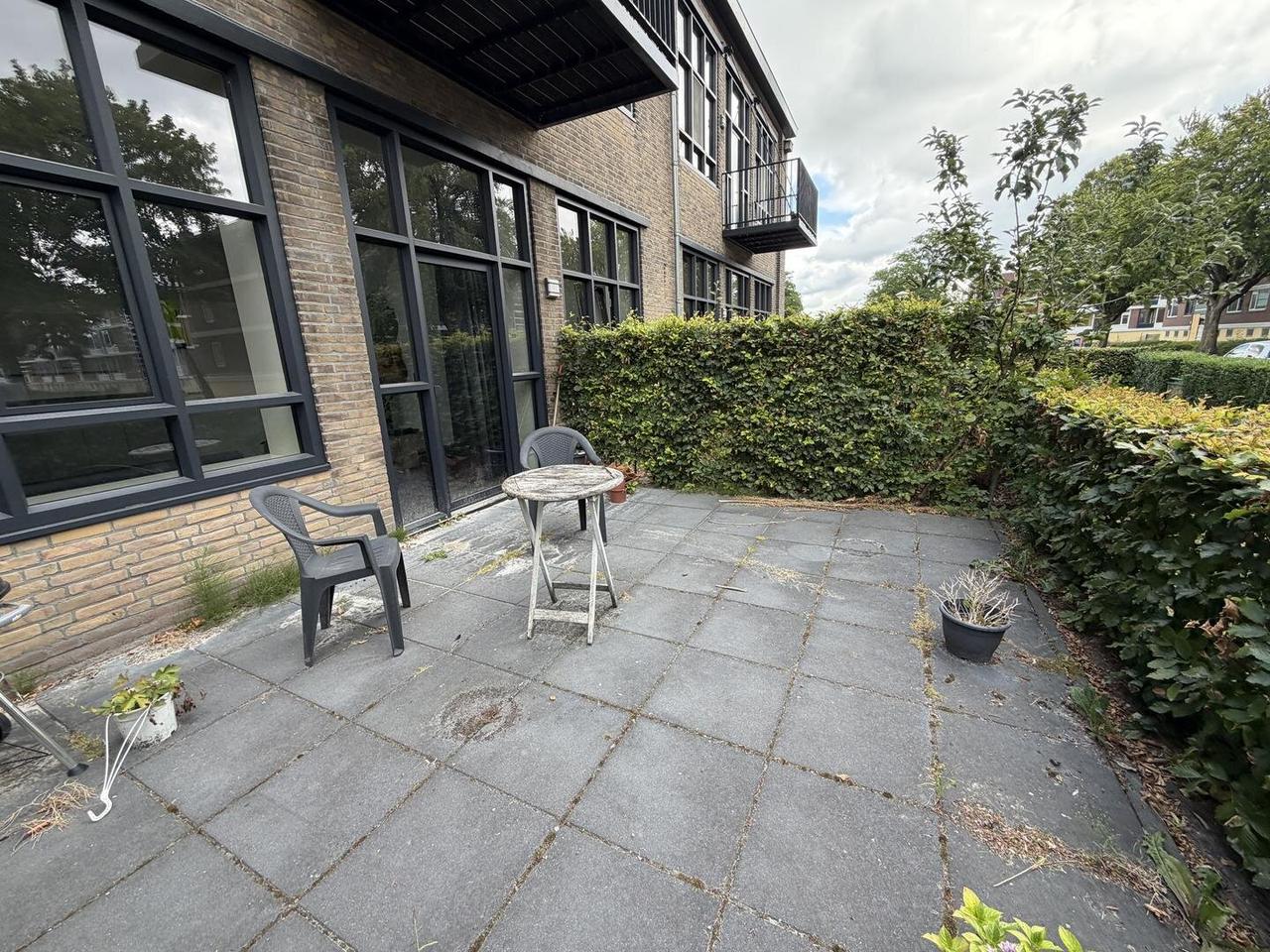 Corner Apartment with Garden in Heechterp - Image 21