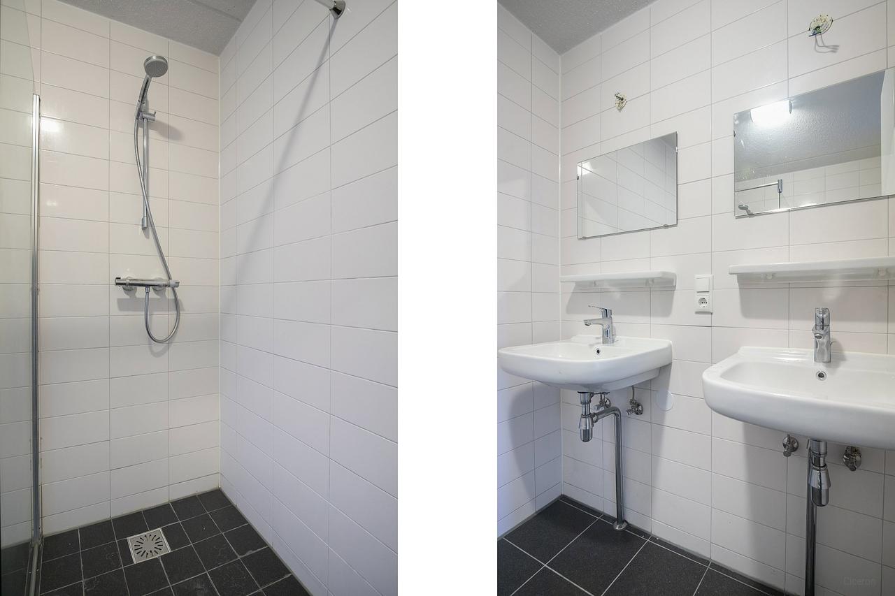 Bright 2-bedroom apartment with balcony in Tilburg - Image 7