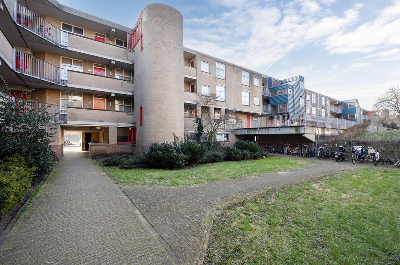 69 m² met 2 slaapkamers en balkon - Afbeelding 18