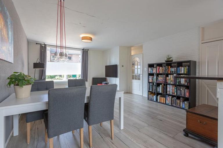 4-slaapkamer tussenwoning met zonnige tuin - Afbeelding 4