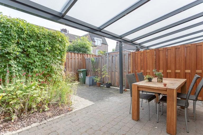 4-slaapkamer tussenwoning met zonnige tuin - Afbeelding 7