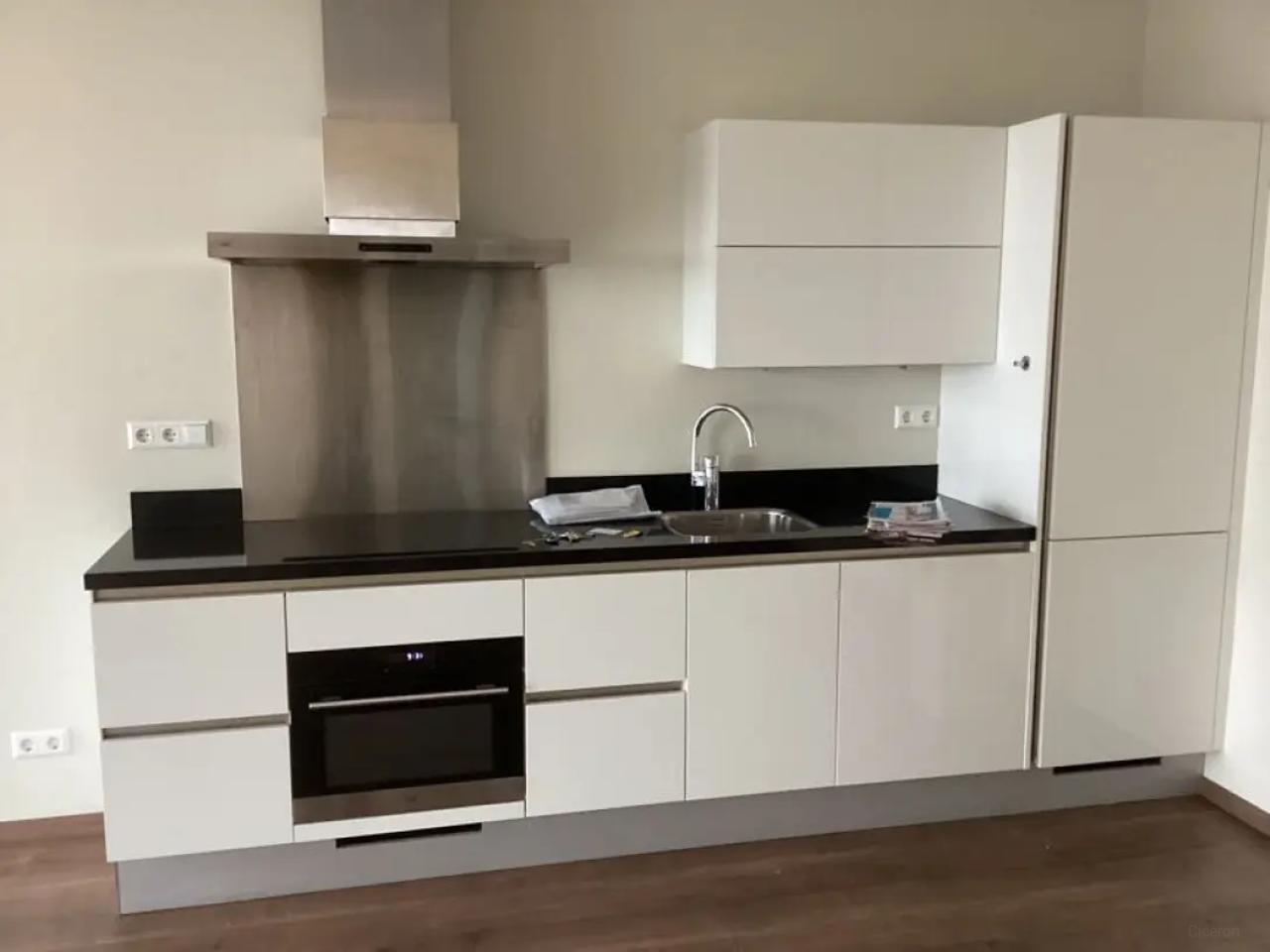 105 m² apartment with waterside terrace - Image 7