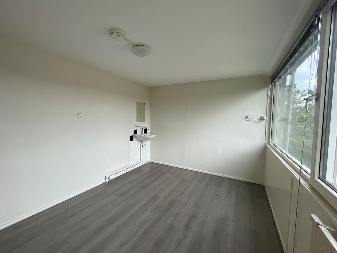 Kamer van 13 m² met tuin in Vinkhuizen-Noord - Afbeelding 2