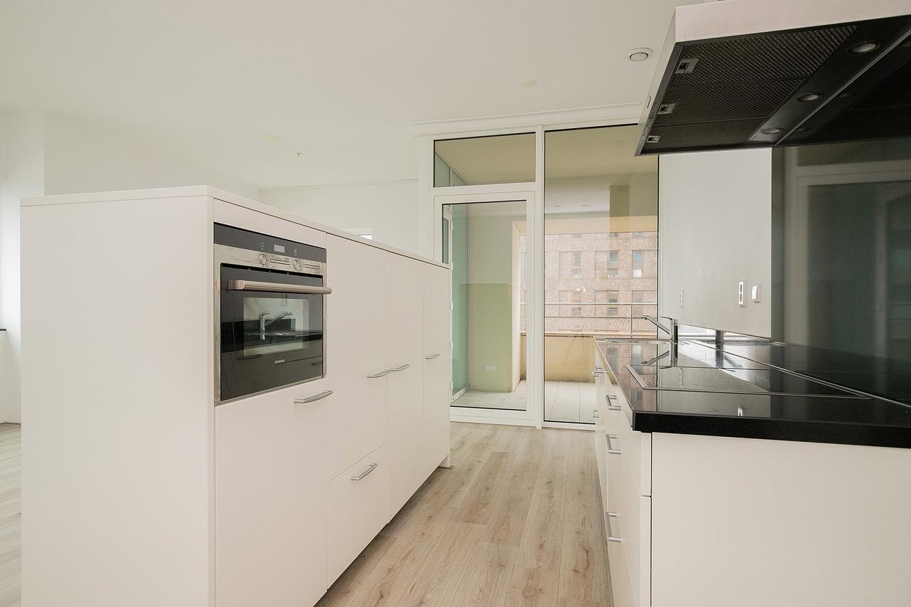 Appartement op de 27e etage in Kop van Zuid - Afbeelding 5