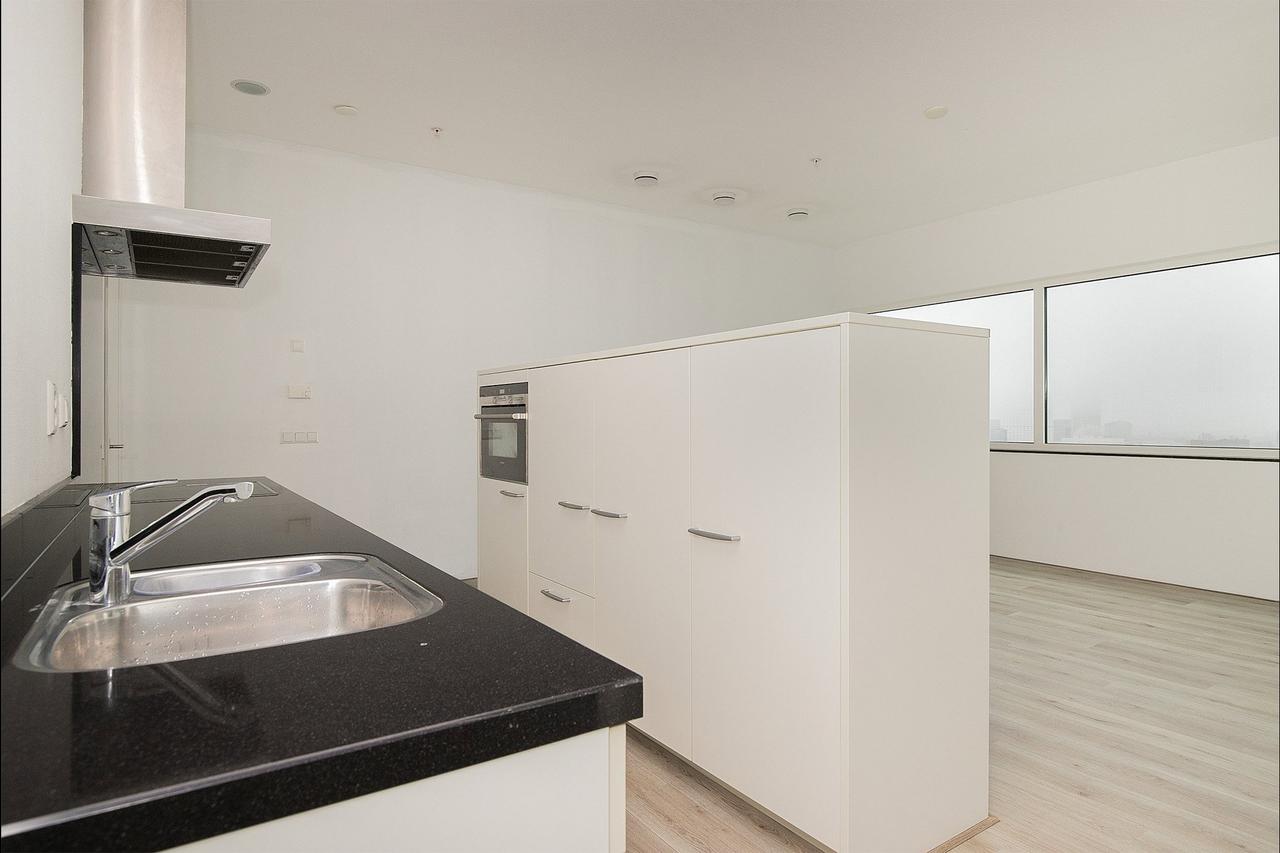 Appartement op de 27e etage in Kop van Zuid - Afbeelding 6