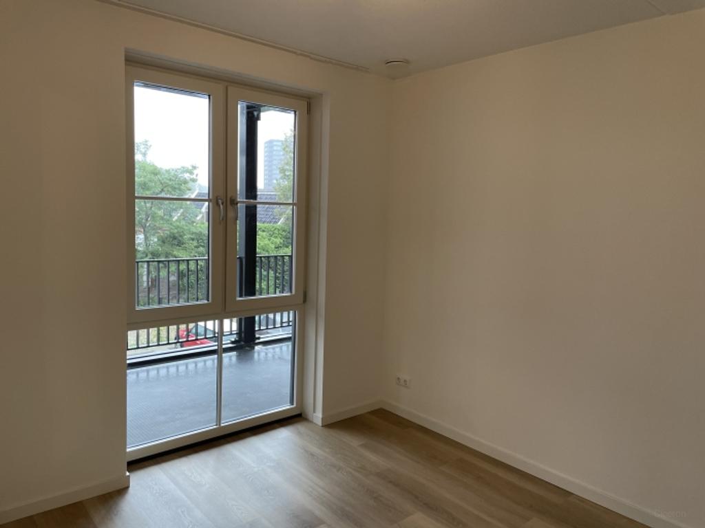 Direct beschikbaar 3-kamerappartement in Zaandam - Afbeelding 2