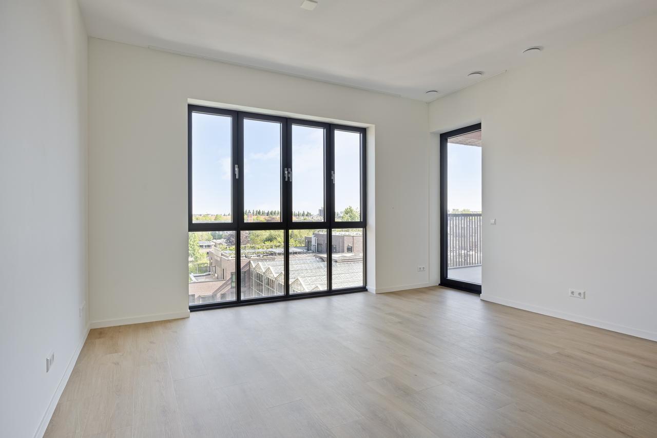 Licht 2-kamerappartement met balkon - Afbeelding 2