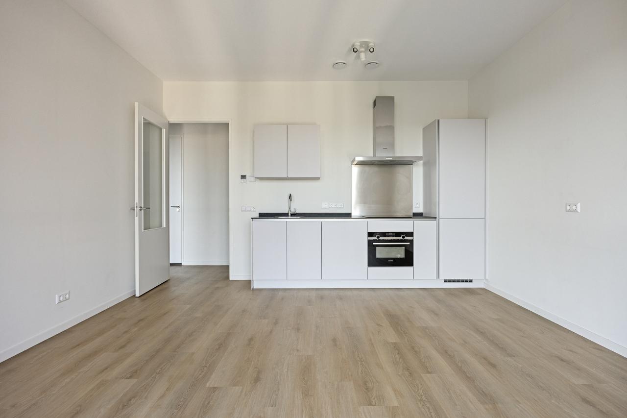 Licht 2-kamerappartement met balkon - Afbeelding 3