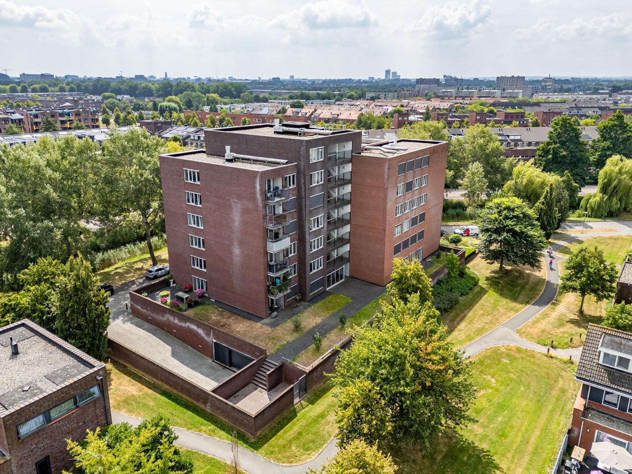 146 m² maisonette with 3 bedrooms - Image 1