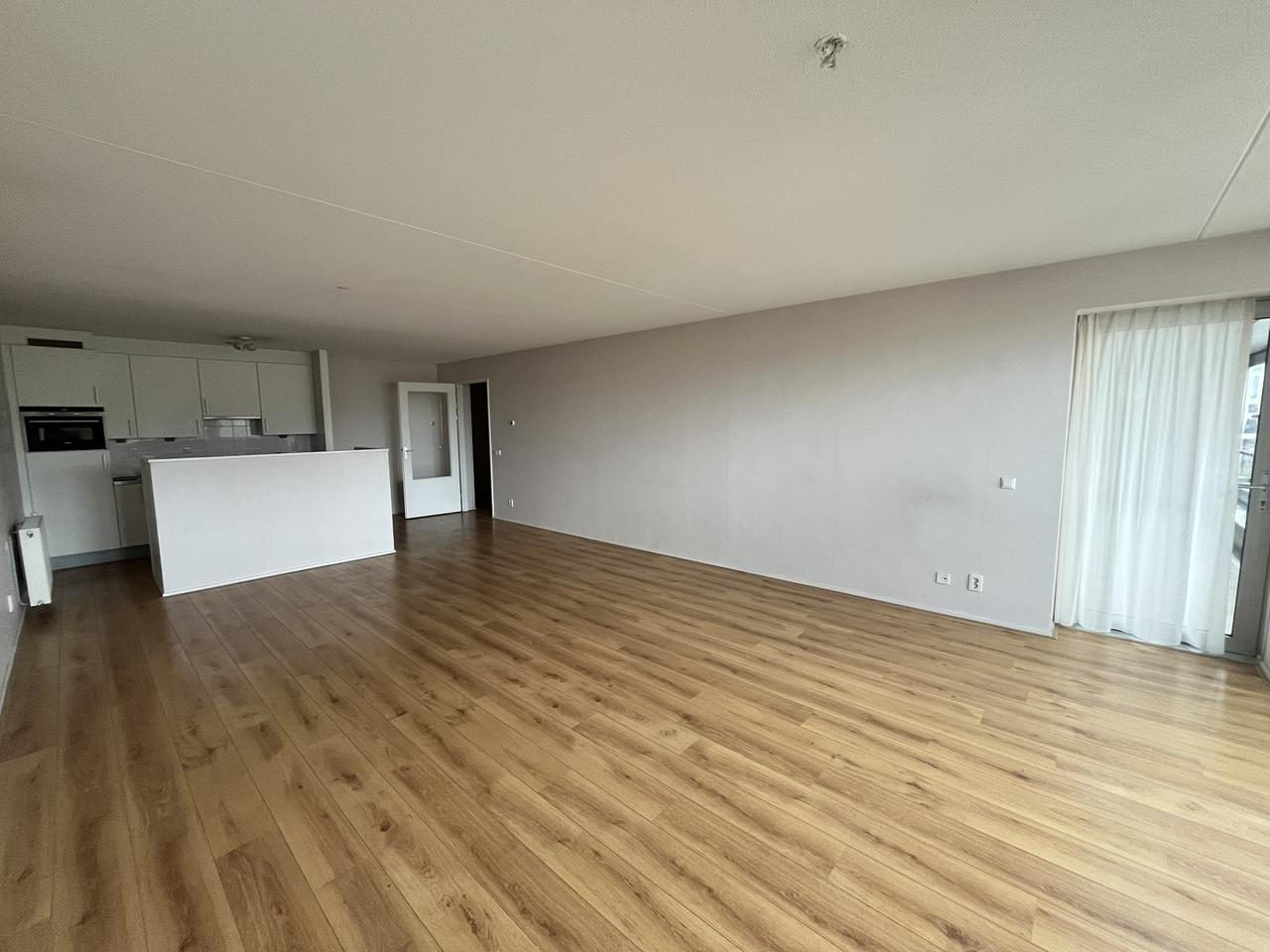 128 m² appartement met groot balkon - Afbeelding 11