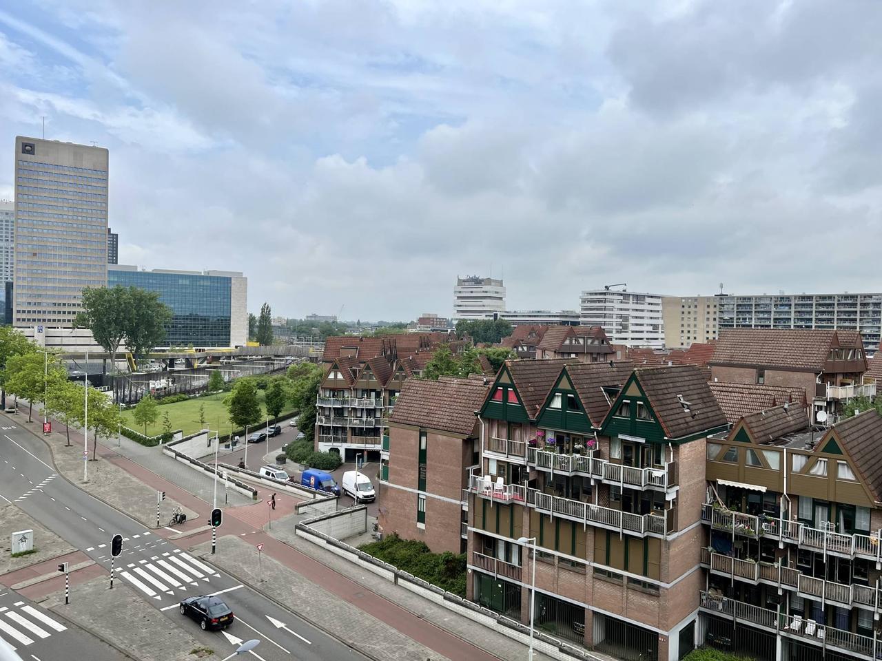 Balkon, parkeerplek en gemeubileerd wonen - Afbeelding 5