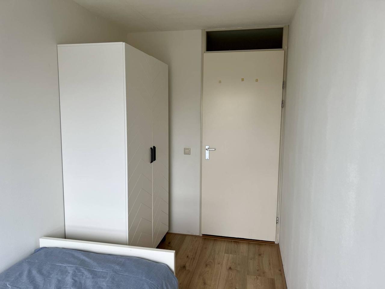 Balkon, parkeerplek en gemeubileerd wonen - Afbeelding 12