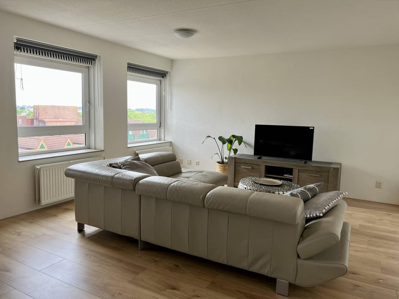 Balkon, parkeerplek en gemeubileerd wonen - Afbeelding 13